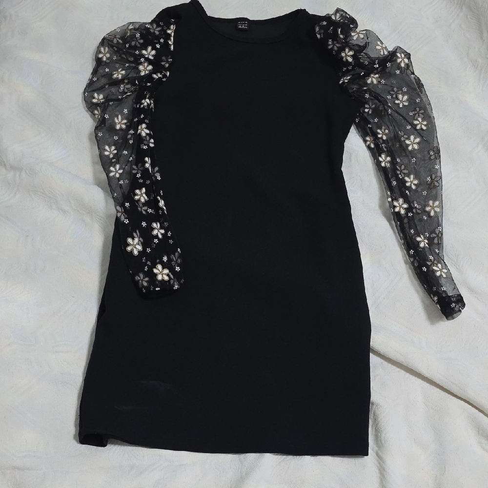 Elegant Black Kids Dress with Floral Sheer Sleeves